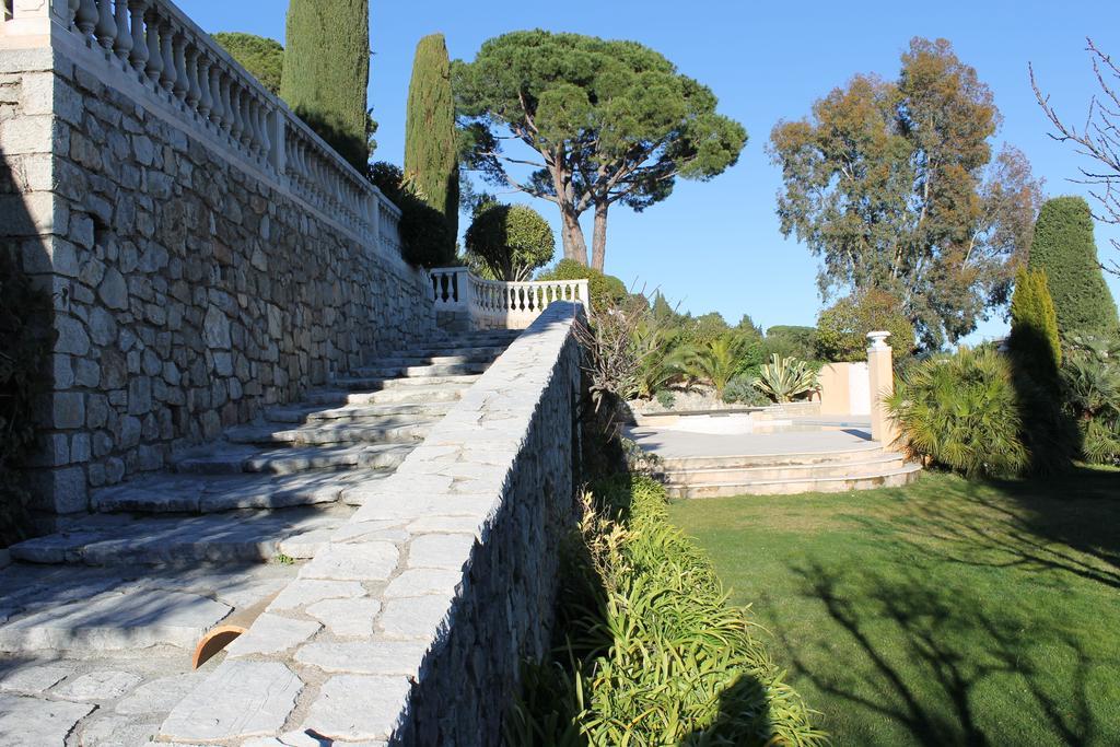La Caladina Acomodação com café da manhã Mougins Exterior foto